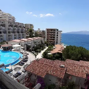 Bougainville Bay Sarande